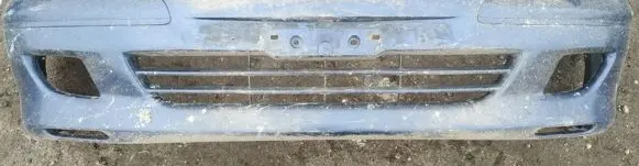 Mazda 626 Front bumper melynas