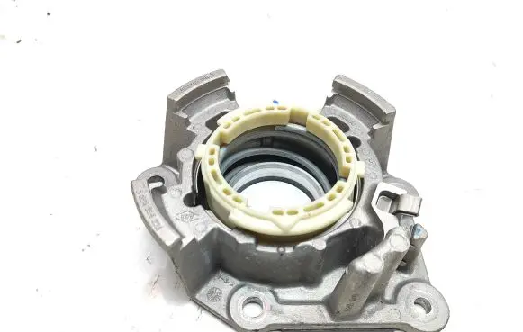Renault Kangoo II Other engine bay part 8200461030