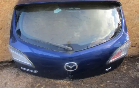 Mazda 3 II Tailgate/trunk/boot lid