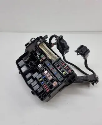 Toyota Avensis T270 Fuse box set 8211505d91