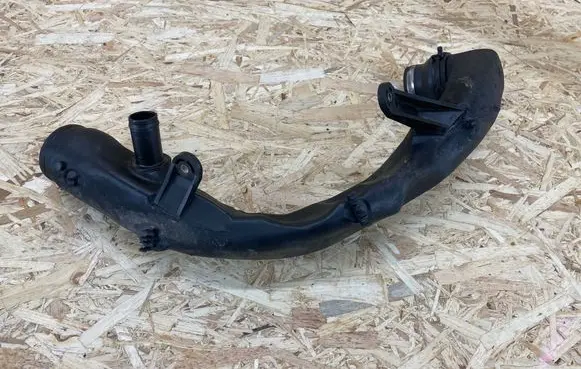 Intercooler hose/pipe
