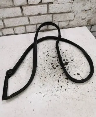 Audi TT Mk1 Rubber seal front coupe door 