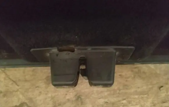 Renault Laguna III Tailgate/trunk/boot lock/catch/latch