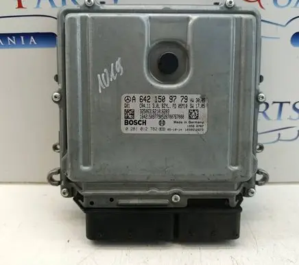 Mercedes-Benz CLS C219 Engine control unit/module A6421509779