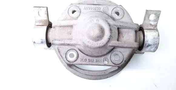 Volkswagen Touareg I Coil spring/strut mount 7L0512345C