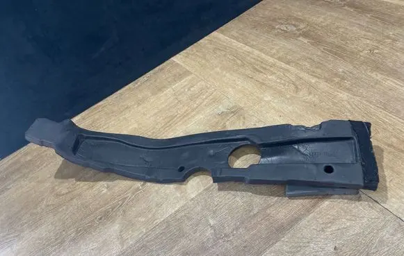 Jaguar F-Pace Fender foam support/seal 