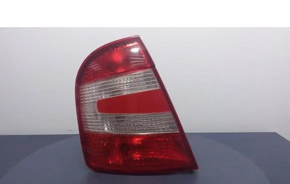 Skoda Fabia Mk1 (6Y) Rear/tail lights 6Y6945111B