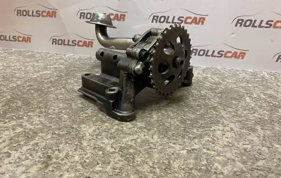 Volkswagen Sharan Oil pump 06A115105 670815552