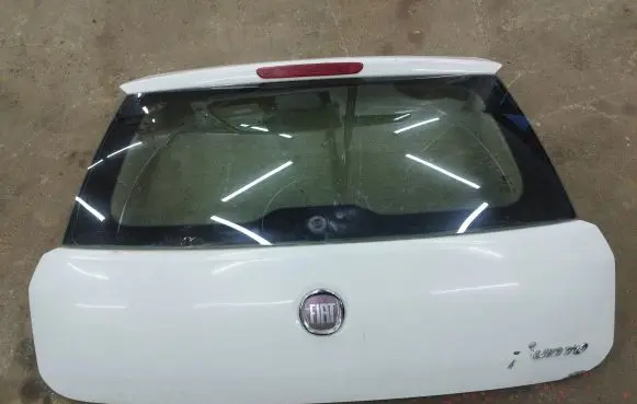 Fiat Punto (199) Tailgate/trunk/boot lid