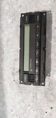 Volkswagen PASSAT B5.5 Climate control unit