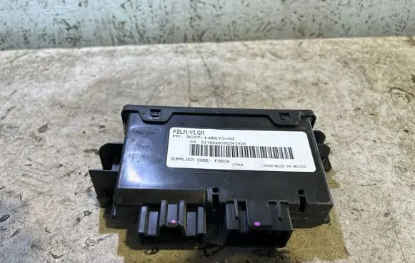 Ford Edge II Tailgate/trunk control unit/module DG9T14B673AZ S170540395343938