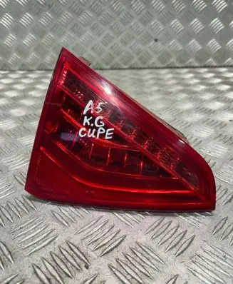 Audi A5 8T 8F Tailgate rear/tail lights 8T0945093C
