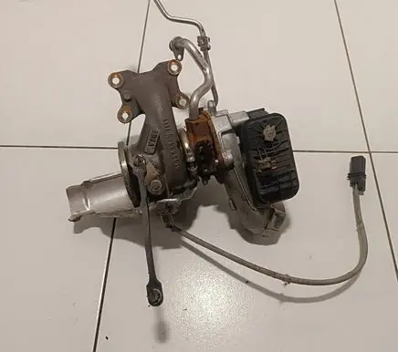 Volkswagen Golf VII Turbo 04E145722K 1068552 240517000324