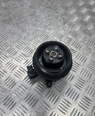 Volkswagen Touran I Water pump 01643304