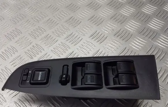 Honda Accord Front door window switch trim 83593S1A