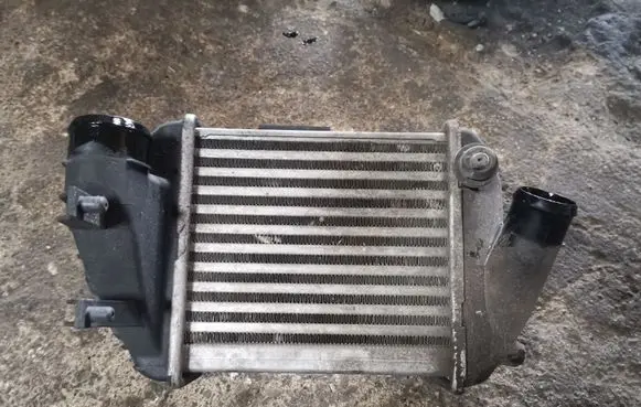 Audi A4 S4 B7 8E 8H Intercooler radiator 0281002399 038906051B
