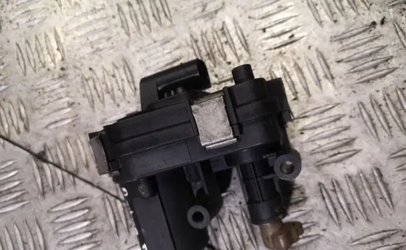 Opel Astra J Intake manifold valve actuator/motor 
