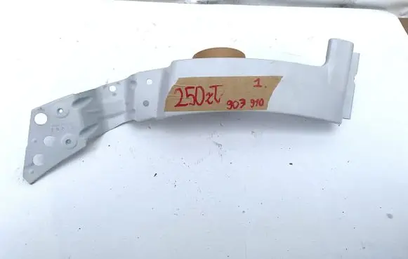 Mercedes-Benz Sprinter W907 W910 Fender end trim A9108810200