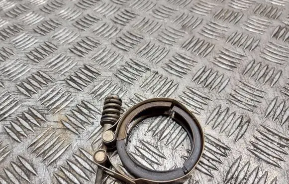 Volvo V70 Muffler pipe connector clamp 31319192