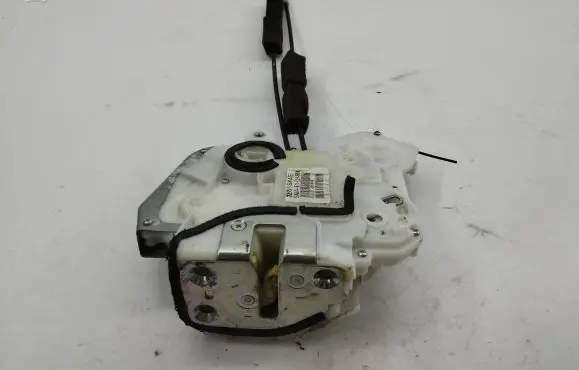 Honda CR-V Rear door lock 72651SWAE1