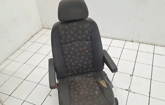 Mercedes-Benz Vito Viano W639 Front driver seat 