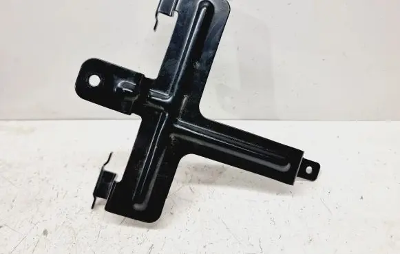 Battery bracket