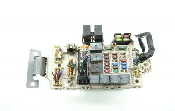 Mitsubishi Grandis Comfort/convenience module MR587655