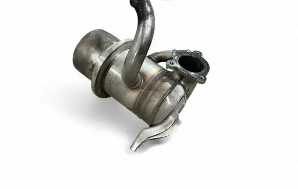 Skoda Octavia Mk3 (5E) EGR valve cooler HE640001