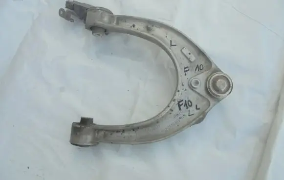 BMW 5 F10 F11 Front lower control arm/wishbone 8204152