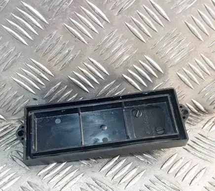 Mercedes-Benz SL R129 Fuse box cover 1295400182 A1295400182