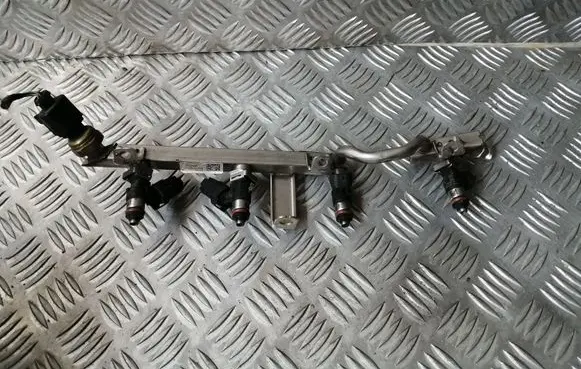 Volkswagen PASSAT B6 Fuel injectors set 03C129041C 03C906039A 0280158831