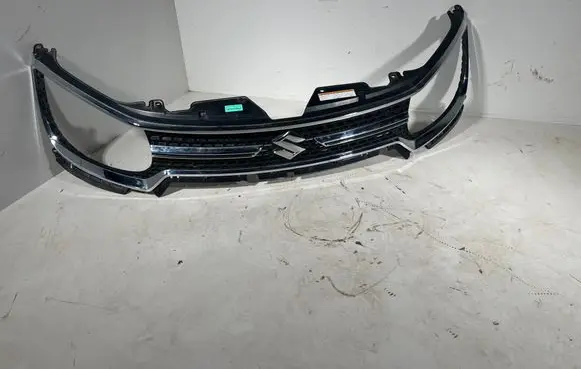 Suzuki Ignis Front bumper upper radiator grill 7211262R0