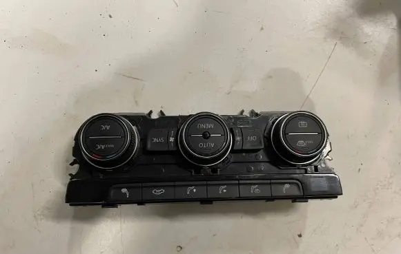 Volkswagen Golf VII Climate control unit 5G0907044CF
