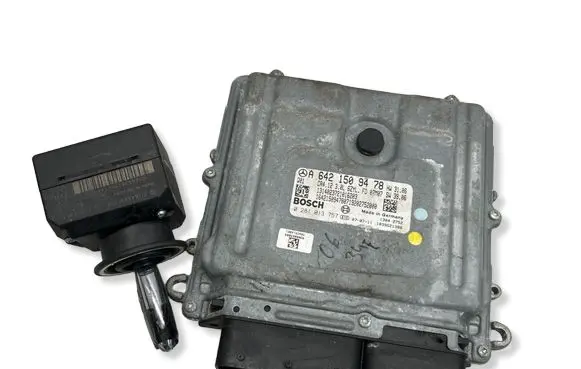 Mercedes-Benz ML W164 Engine ECU kit and lock set A1645451308 A6421509478 0281013757