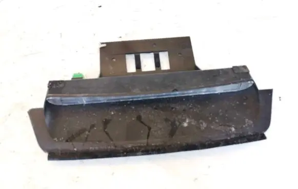 Volvo S80 Third/center stoplight 148316