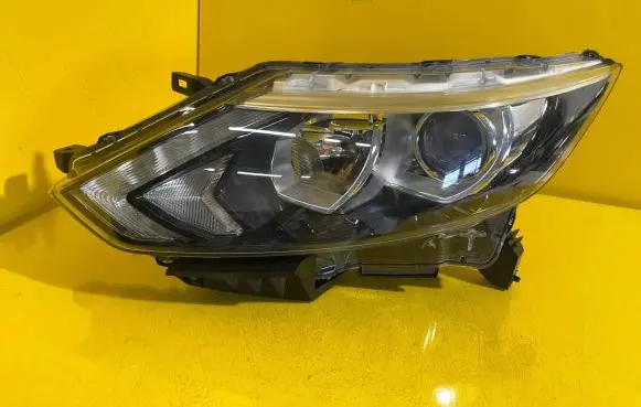 Nissan Qashqai Headlight/headlamp 100-18013