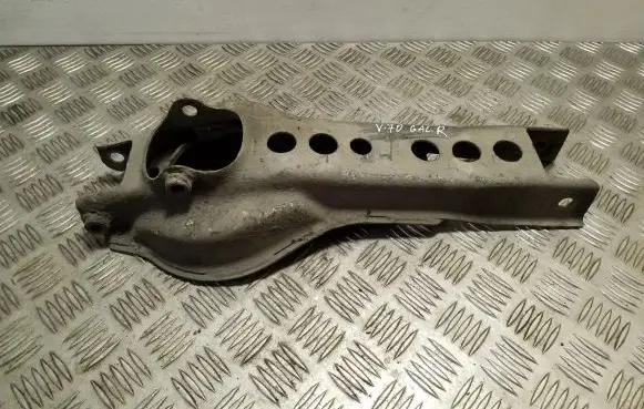 Volvo V70 Rear upper control arm/wishbone