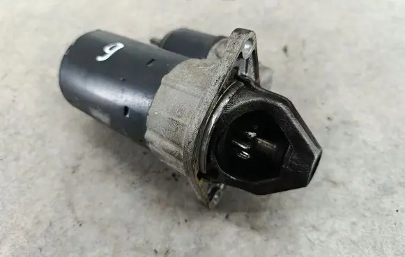 Opel Vectra C Starter motor 0001107404BOSCH