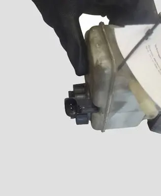 Volkswagen Golf V Master brake cylinder 0335088635