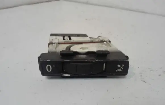 Volkswagen Touareg I Other dashboard part 7L6819765F