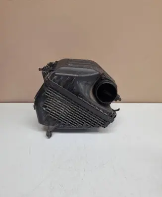 Hyundai Santa Fe Air filter box 281102W300