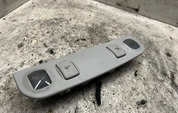 Audi A4 S4 B7 8E 8H Rear seat light 8E0947111