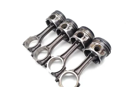 Volkswagen Eos Piston with connecting rod CBAB