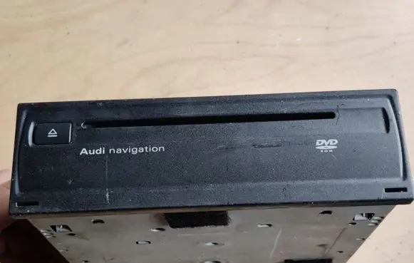 Navigation unit CD/DVD player