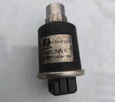 Volkswagen Polo III 6N 6N2 6NF Air conditioning (A/C) pressure sensor 1H0959139B SP3H1025