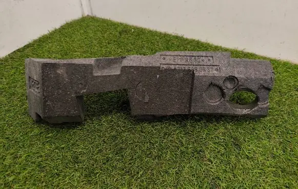Mercedes-Benz E W212 Front bumper foam support bar A2128850637