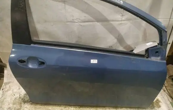 Toyota Yaris Front door MELYNOS