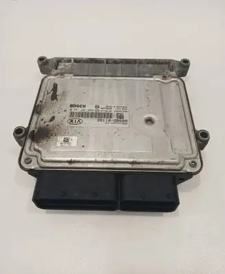 KIA Ceed Engine control unit/module 391102B600 0261201852 1039S21598