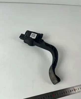 Citroen Berlingo Accelerator throttle pedal F00C3E2443 RB0280755167 PSA9671416880