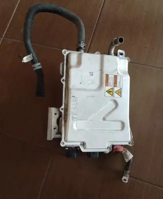 Tesla Model S Voltage converter inverter 102866400E